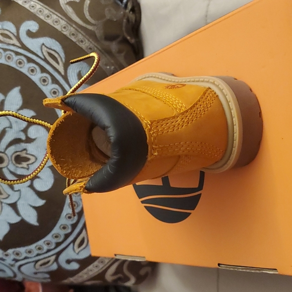 Timberlands - Picture 5 of 6